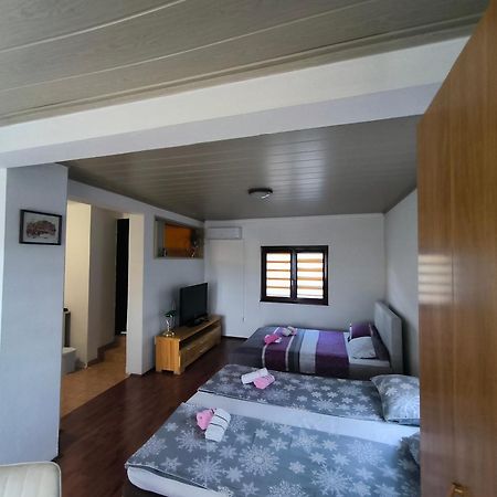 Centar Apartment Sarajevo Bagian luar foto